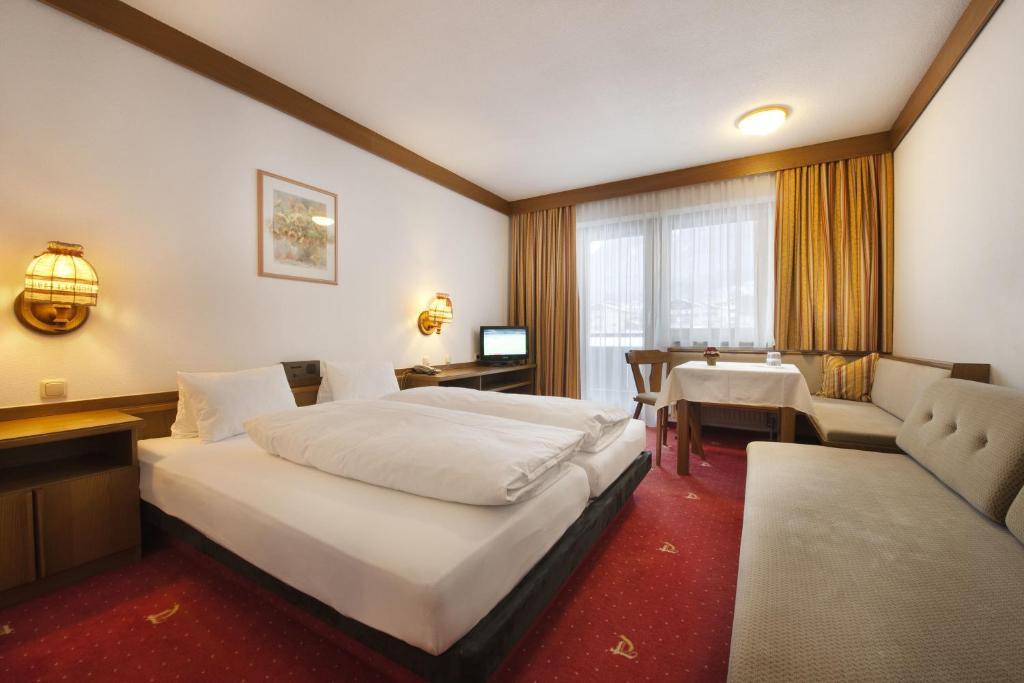 Ferienhotel Tyrol Soell Am Wilden Kaiser מראה חיצוני תמונה